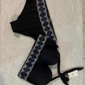 Womens swim suit size L